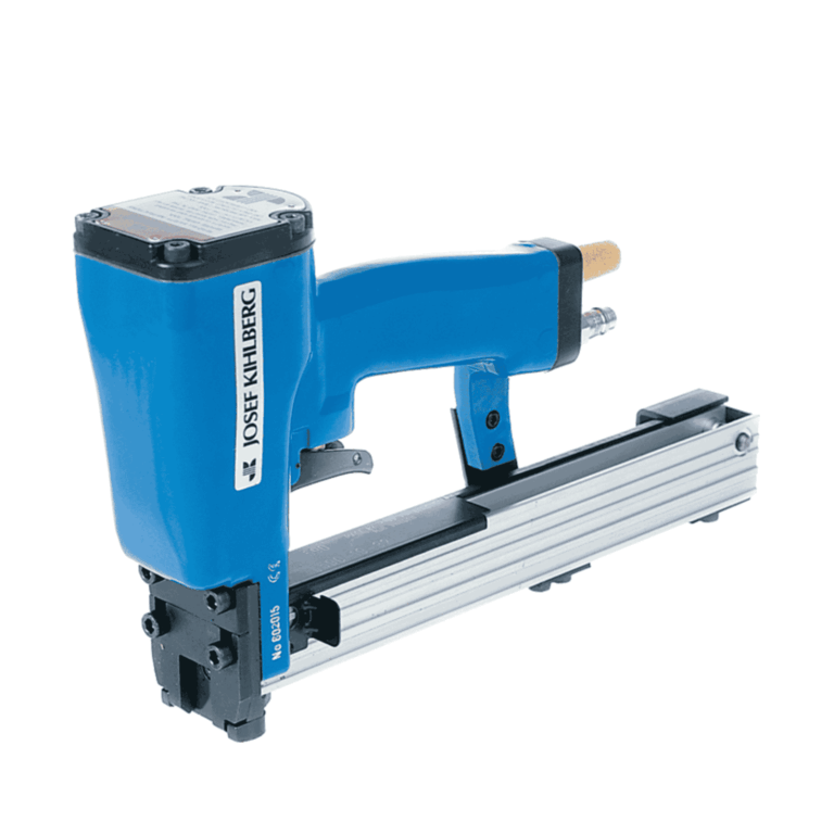 Josef Kihlberg JK35-590 pneumatic stapler with wide-shank JK590 staples (16–32mm) for securing corrugated board or edge protectors to wood on pallets and frames — Air Gun Services NZ