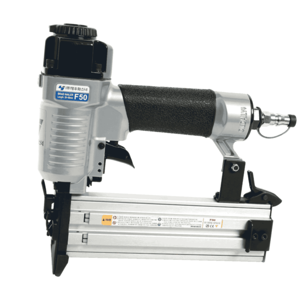Youngwoo F50 18-gauge F-pin pneumatic brad nailer driving 15–50 mm pins with safety nose and lightweight aluminium body — Air Gun Services NZ